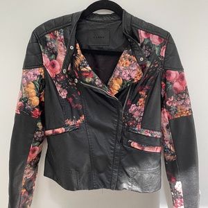 BLANKNYC MOTO JACKET SIZE S/M